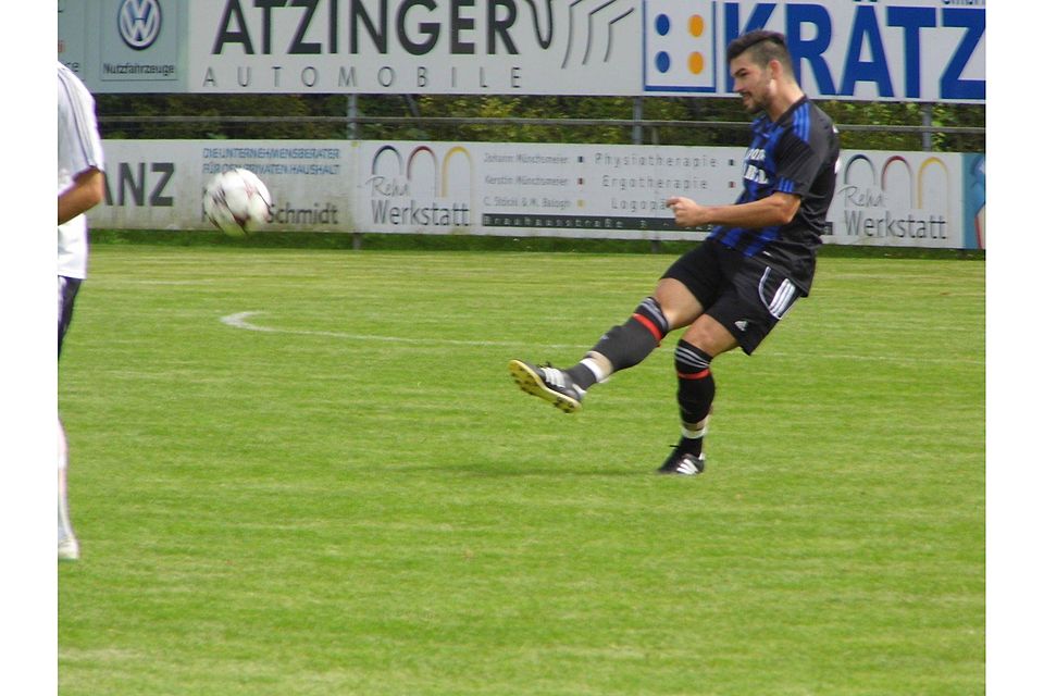 F: Helgert Thalmassings Stadler zeigte gegen Zandt eine bärenstarke Leistung. Trotz seines Doppelpacks verlor sein FC Thalmassing mit 3:4 gegen den FC Zandt.