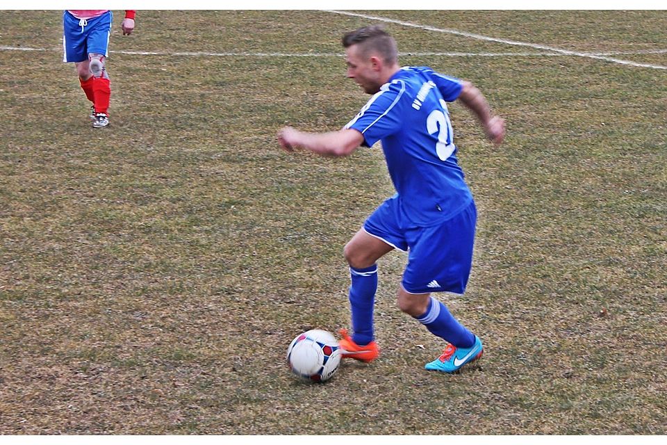 Andy Drechsel, hier beim Spiel in Hausneindorf, war mit zwei Toren Matchwinner für Germania Neinstedt.