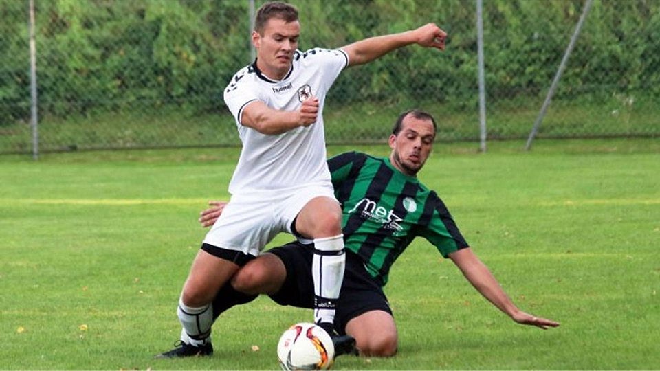 Thomas Maier (li.) markierte den zweiten Treffer des TSV Gräfelfing. Foto: Dagmar Rutt