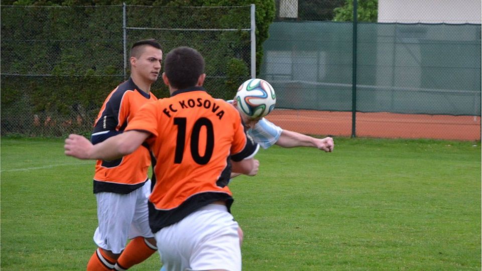 F: Giesecke Der FC Kosova bleibt an der Spitze