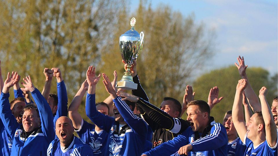 Der Uckermarkpokal: 16 Teams sind noch im Rennen um den Cup. Archiv-Foto: Schütz