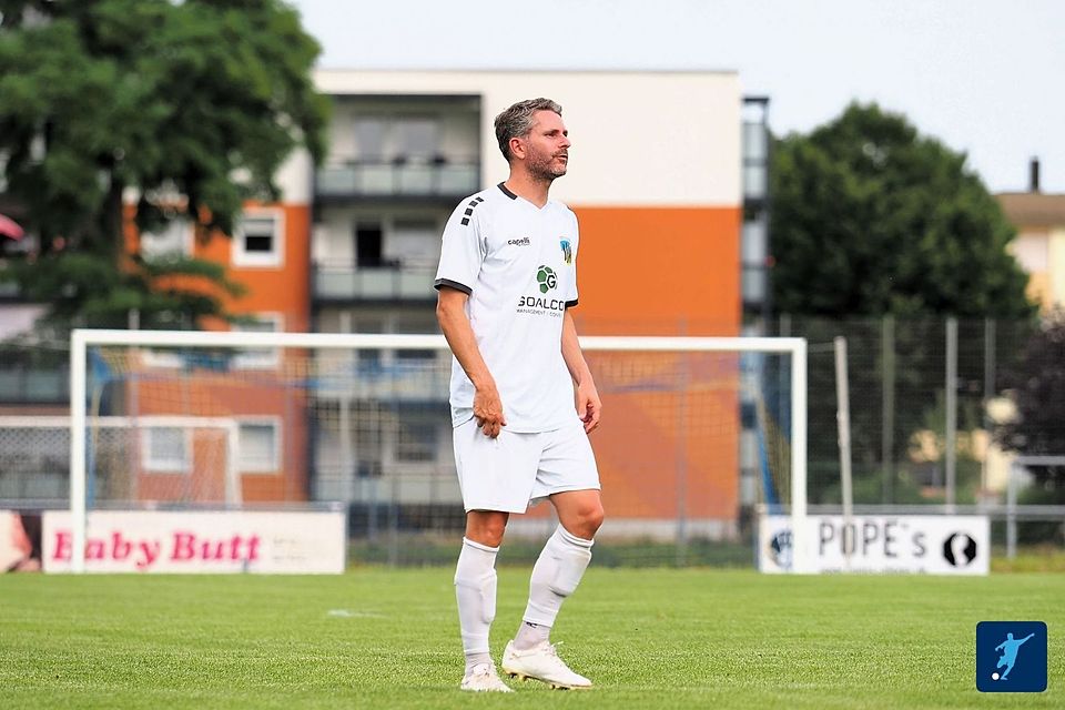 Dillingens Spielertrainer Dominik Riedinger traf zwar in der 82. Spielminute zum zwischenzeitlichen Ausgleichstreffer für seine SSV, am Ende stand sein Team aber dennoch mit leeren Händen da.
