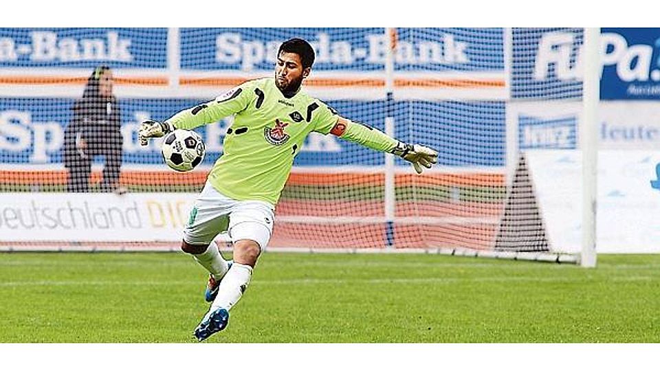 Abschlag: Am Sonntag war Mansur Faqiryar beim 1:0 des VfB gegen Rehden ein großer Rückhalt für sein Team. van Elten