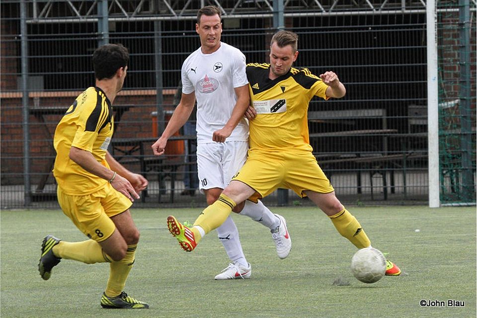 F: John Blau F: John Blau