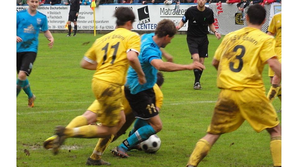Kann sich der TSV Eslarn gegen die DJK Amberg in Etzenricht durchsetzen.Sieger spielt am kommenden Mittwoch gegen den FC Luhe-Markt. F: Christof Bartl