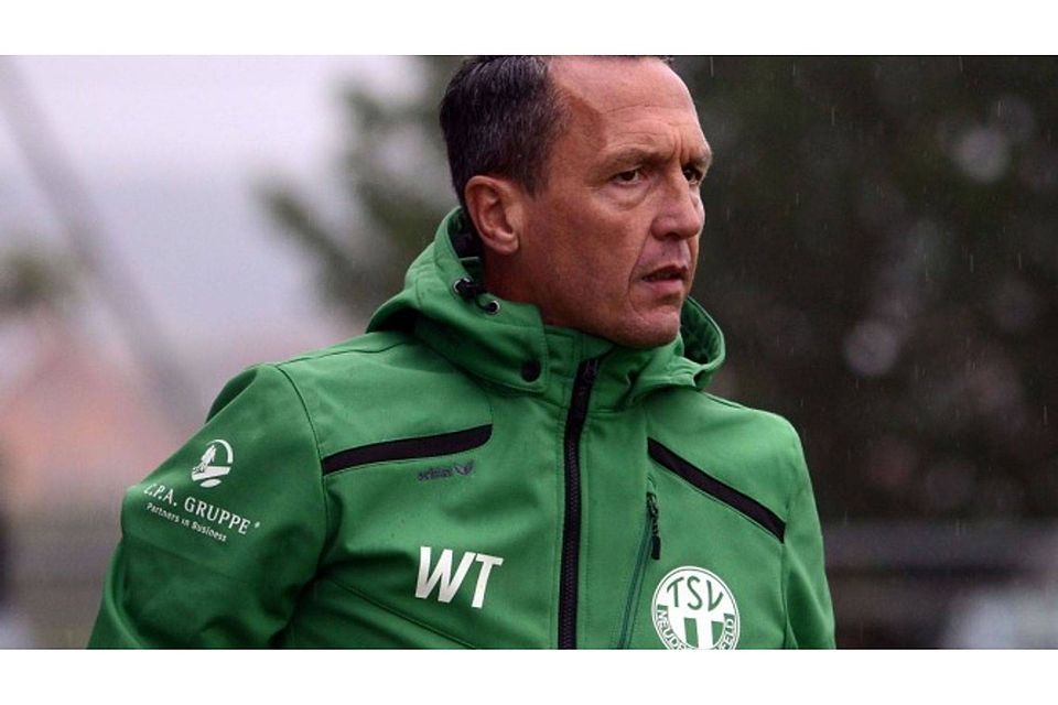 TSV-Coach Werner Thomas ist zum Improvisieren gezwungen F: Meier