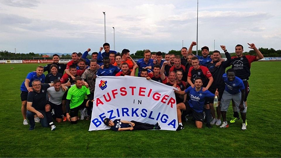 Der SV Burgweinting kehrt nach zwei Jahren als Meister der Kreisliga 1 in die Bezirksliga Süd zurück. Foto: Schmautz