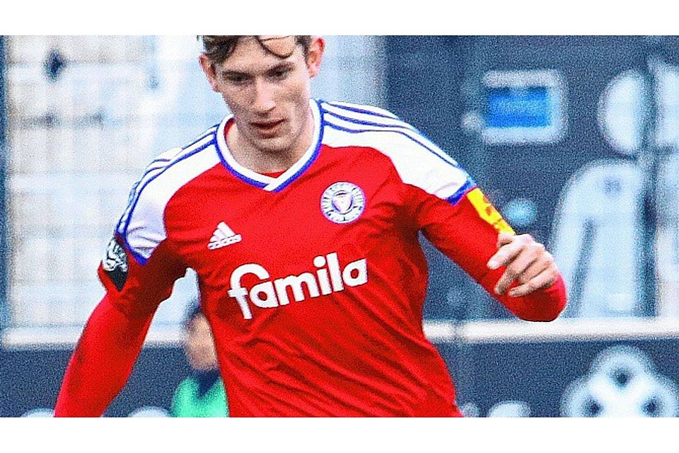Lieferte ein solides Kieler Debüt ab: Linksverteidiger Christopher Lenz.