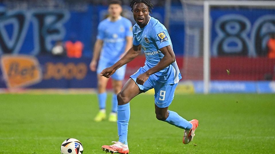 Feierte am Samstag sein Debüt für 1860 München: Neuzugang Dickson Abiama.