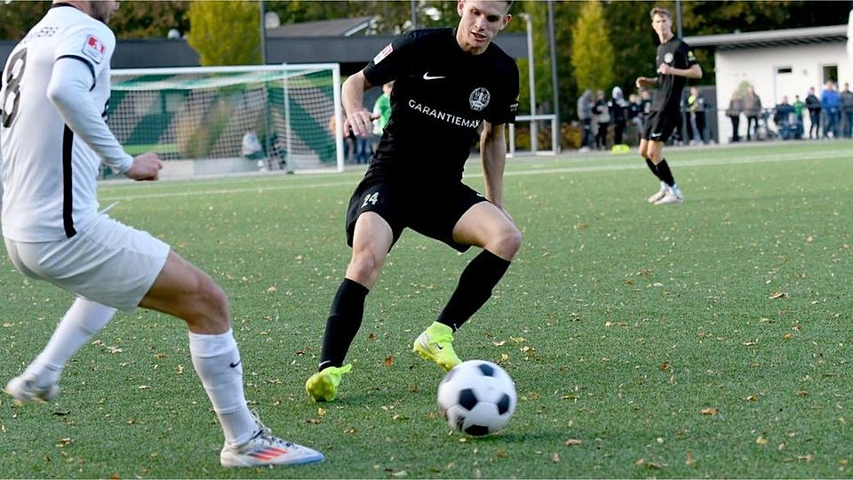 Ohne neun Stammspieler ist der TuS Lohe gegen den spielerisch starken TuS Dornberg überfordert.