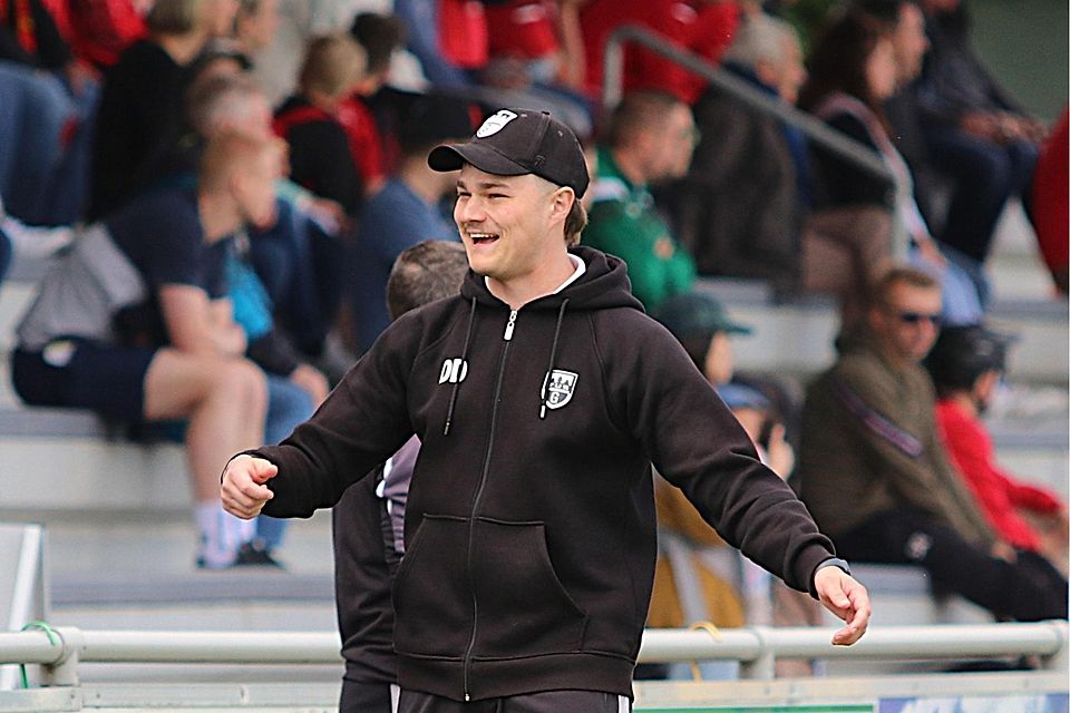 „Ich habe das Gefühl, das ist exakt das, was ich jetzt brauche“: Seit Freitag ist es offiziell, dass TuS-Coach Daniel Dittmann in der kommenden Saison als Co-Trainer bei Regionalligist Wacker Burghausen arbeiten wird.