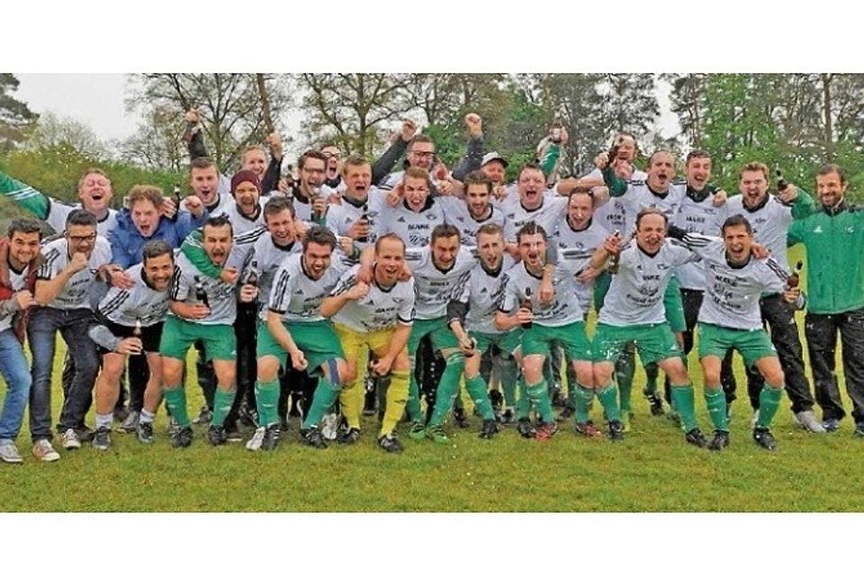 Meister der Bezirksliga Neunkirchen 2016/2017 und Aufsteiger in die Landesliga: SG Saubach II. Foto: Mischa