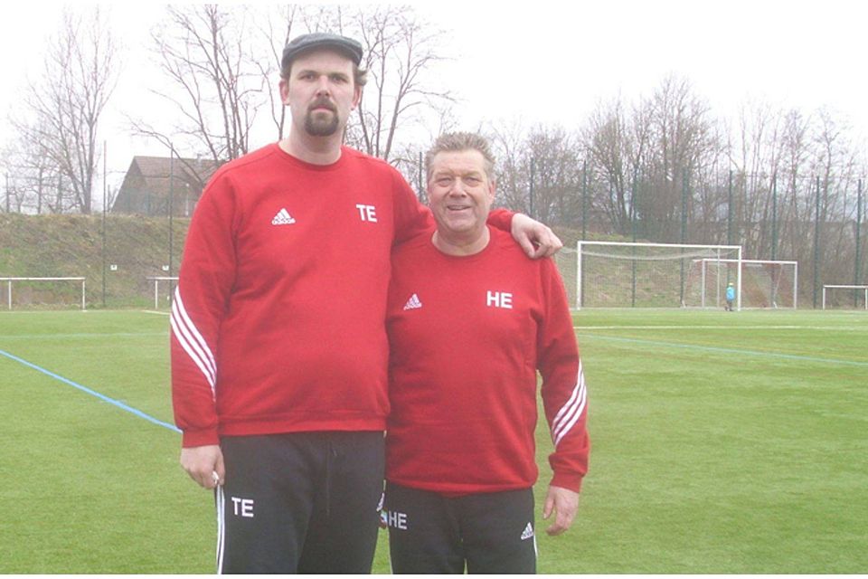 Mannschaftsbetreuer Tobias Ecker (links) und TuS Trainer Hans Peter Elsasser | Foto: TuS Maulburg