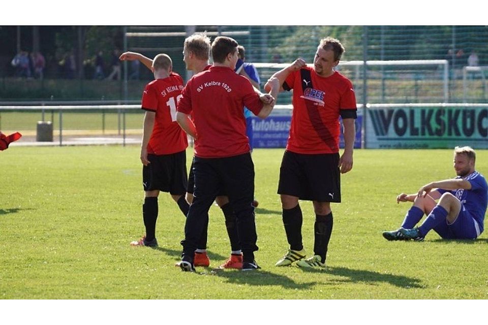 Kelbra - hier eine Szene aus dem Duell in Eisleben - schlägt Weißenfels. F: S.B.SportFotofrafie