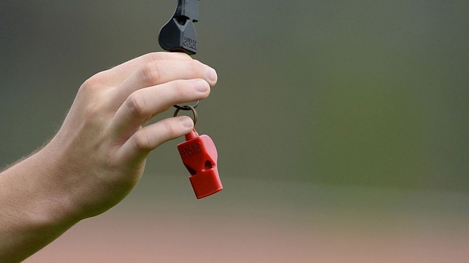Der ausbleibende Pfiff nach einer strittigen Szene erhitzte auf Seiten des SV 08 Laufenburg II die Gemüter. | Symbolfoto: Patrick Seeger