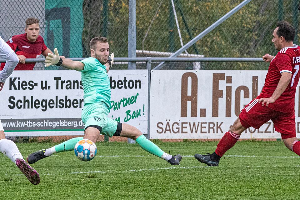Fabio Zeche (links) wird in der Saison 2023/24 das Tor des TSV Schwabmünchen hüten.