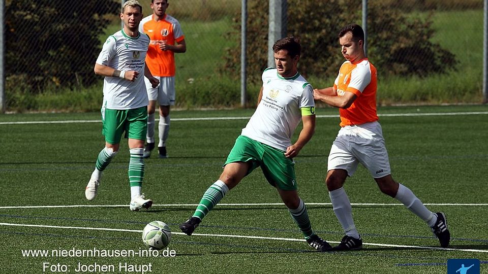 Freiwilliger Abstieg: Die SG Wildsachsen, hier mit Kapitän David Olbrich am Ball, geht in der kommenden Saison in der B-Liga an den Start und steht als erster Absteiger fest.