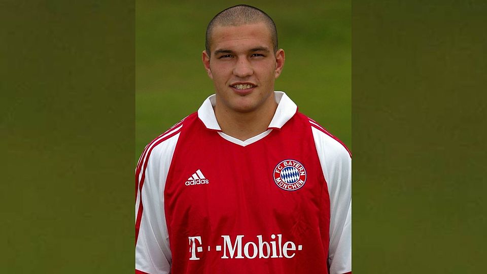 Soner Sakarya spielte neunmal für die FC Bayern Amateure in der Regionalliga Süd und später in der 1. Lig in der Türkei. Zudem war er türkischer U-Nationalspieler.