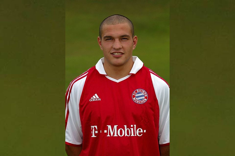 Soner Sakarya spielte neunmal für die FC Bayern Amateure in der Regionalliga Süd und später in der 1. Lig in der Türkei. Zudem war er türkischer U-Nationalspieler.