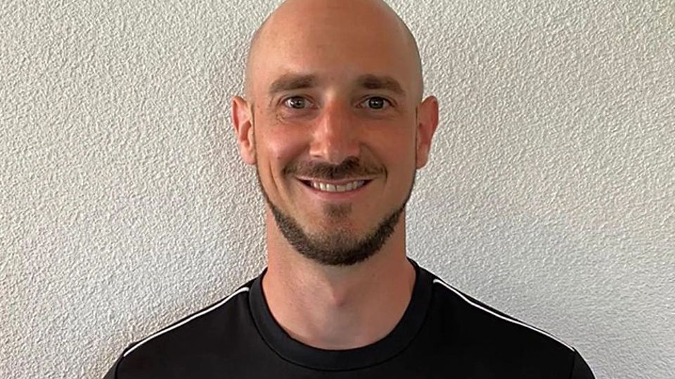 Simon Boll, den Trainer des SV Nöggenschwiel, beschäftigen derzeit extreme Personalprobleme.