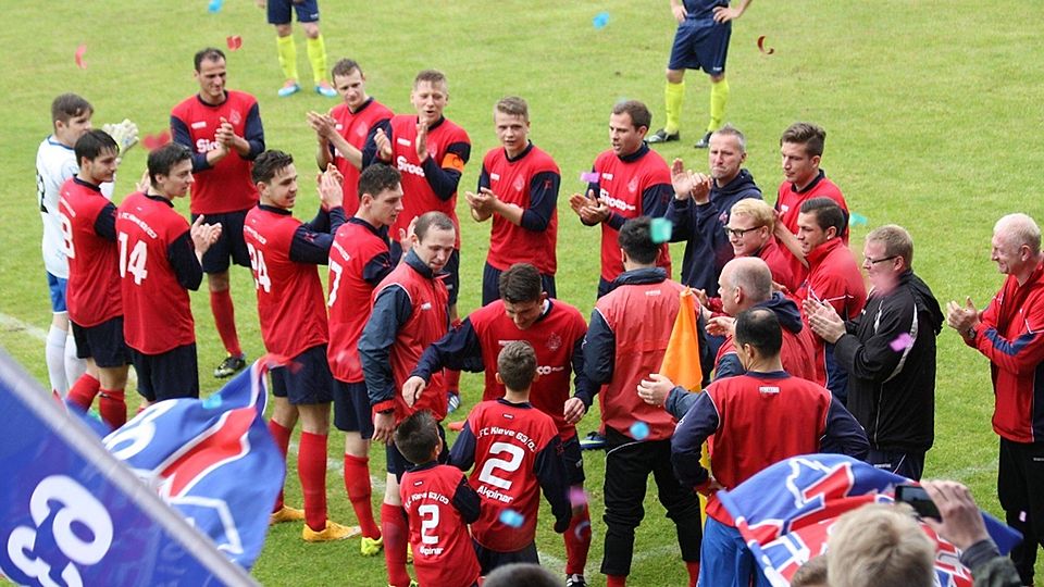 F: Dennis Hoenselaar