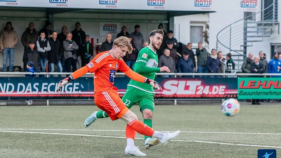 Tom Breuers bleibt bis mindestens 2027 Torhüter bei der SpVgg Vreden.