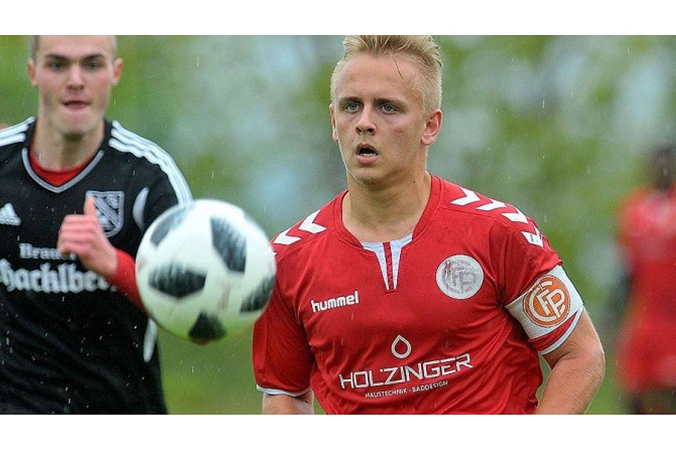 Lucas Geisler (re.) läuft künftig für den TSV Waldkirchen auf F: Geisler