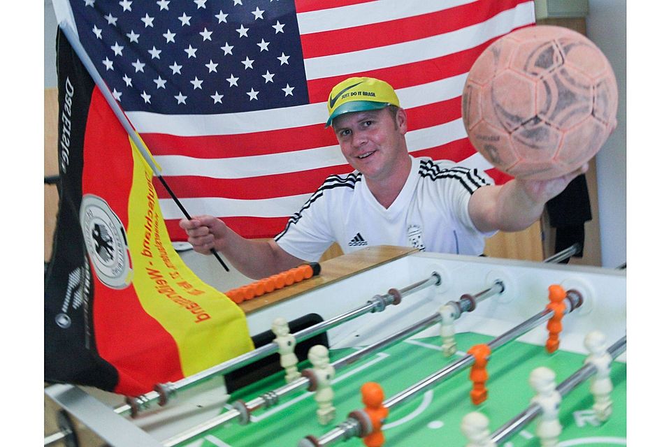 Drückt zwar den Amerikanern heute Abend die Daumen, freut sich aber auch, dass die Deutschen bei der WM wieder Flagge zeigen: Aaron Chapuis.	Archivfoto: RMB/Heiko Kubenka