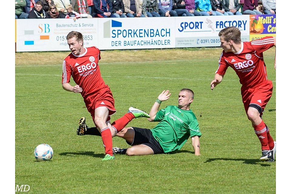 Heyrothsberge (in rot) und Thale bereicherten in dieser Saison die Landesliga Nord  F: Michael Donau