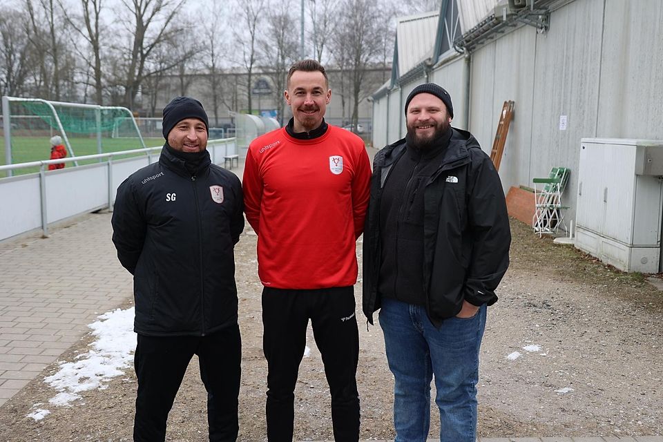 Sie sind zuversichtlich: Trainer Christian Doll, Co-Trainer Sebastian Mitterhuber und Abteilungsleiter Jonas Hoffmann (v.l.).