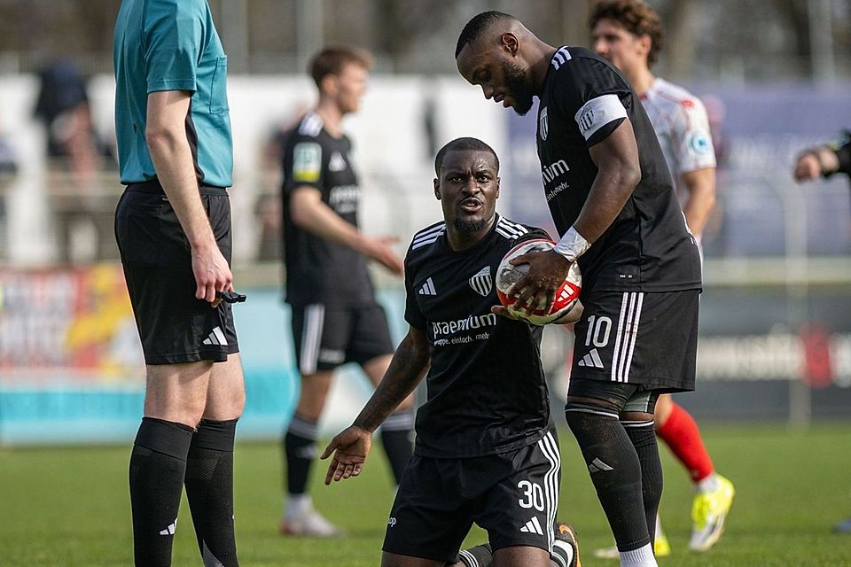 Der 1. FC Bocholt tritt am Samstag am Lotter Kreuz an.