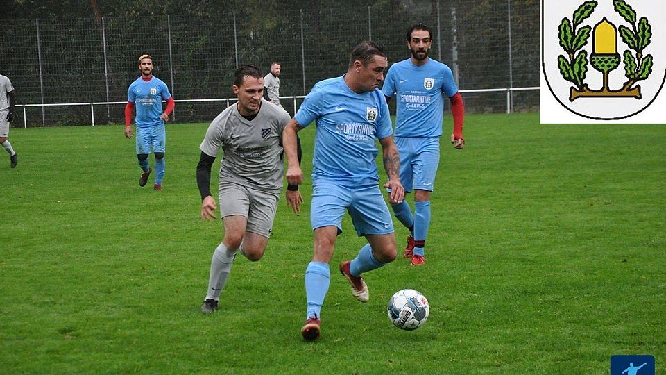 Der SV Eichelberg (blau) erwartet am Sonntag den TSV Steinsfurt II.