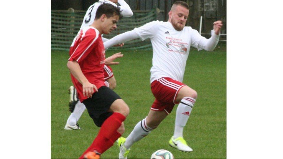 Der SV Nieder-Moos war gegen die SG Schlüchtern/Elm II gefordert. 	Foto: Kim Löffler