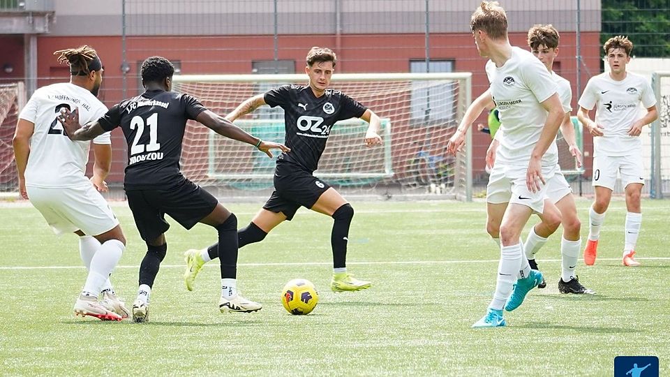 Der 1. FC Niederkassel klopft ganz oben an.