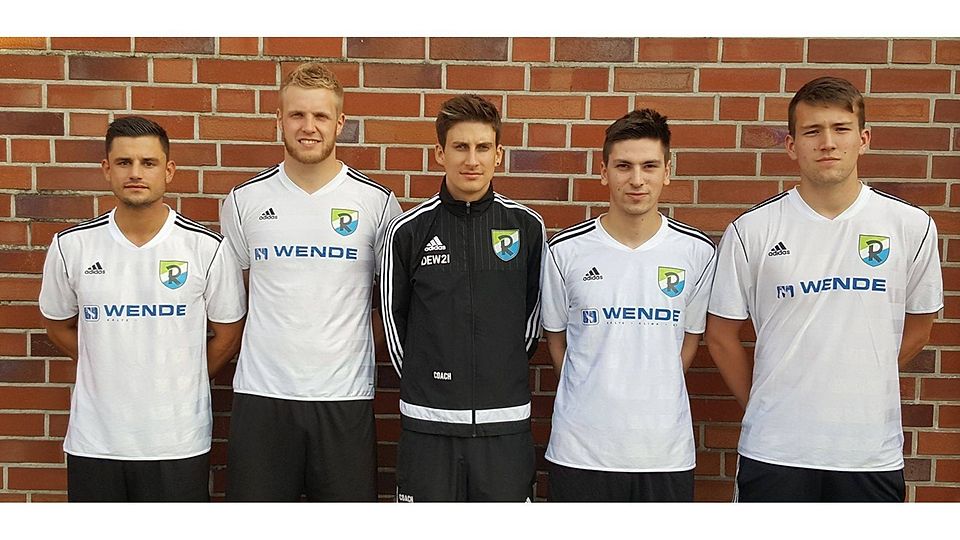 Von links: Sascha Jähnichen, Kevin Klaus, Trainer Jan Kastel, Marc Haas und Moritz Neuhaus Gallade Foto: Verein