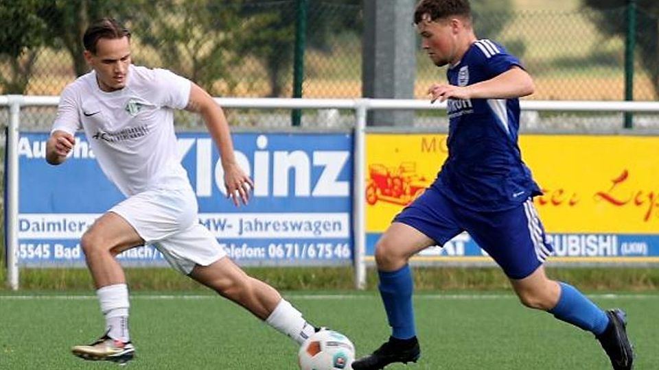 Den Wettlauf zum Bezirksliga-Auftakt entschieden die Planiger (weiße Trikots) klar gegen den TuS Waldböckelheim für sich.	Foto: Mario Luge