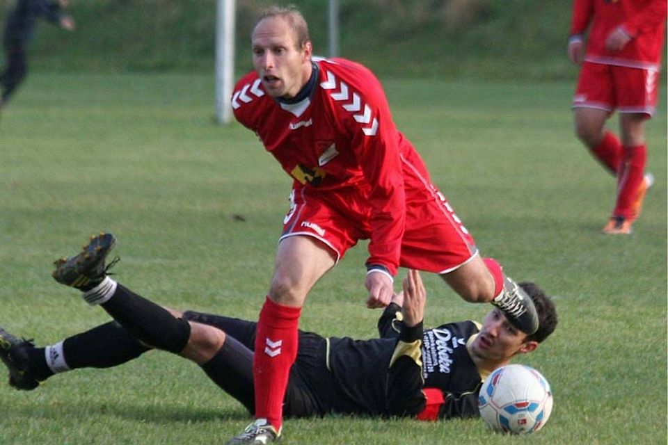 Gegen den FC Stamsried war die Lugauer-Elf um Tomas Ruzek (M.) oft nur zweiter Sieger Foto: Groitl