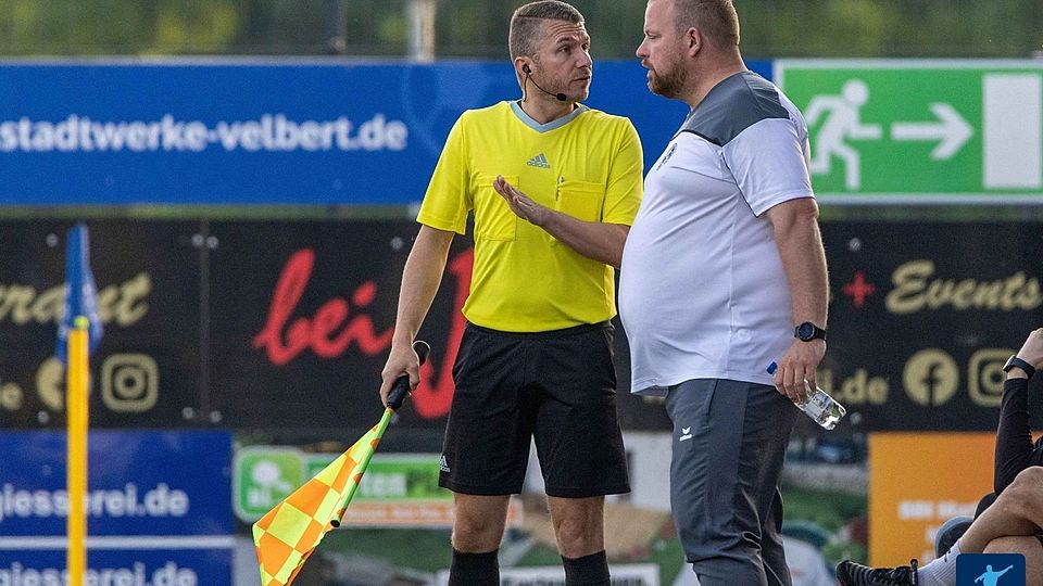 Andre Adomat (re.) brachte zusammen mit seinem Trainerteam die SSV Velbet wieder auf die richtige Spur.
