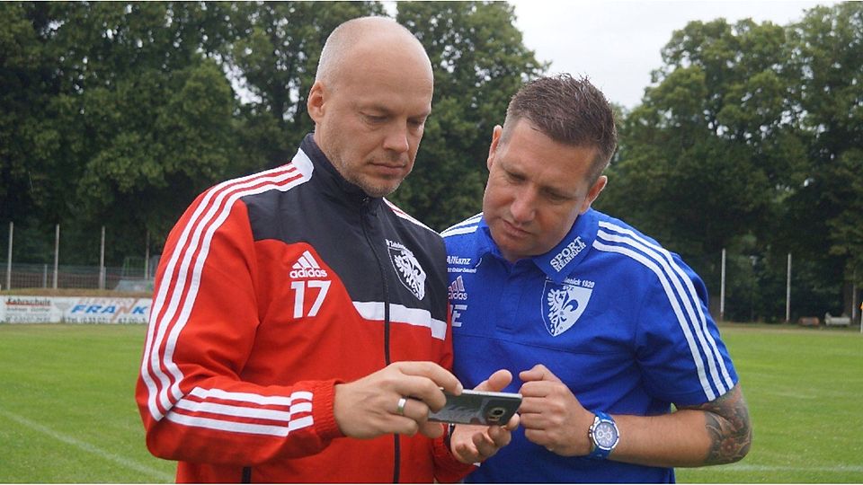Planen für die Zukunft: Manager Ronny Erdmann (rechts) und Trainer Daniel Runge.  ©Stefan Zwahr