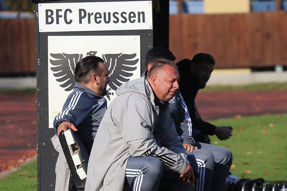 Pierre Seiffert am Spielfeldrand Pierre Seiffert am Spielfeldrand