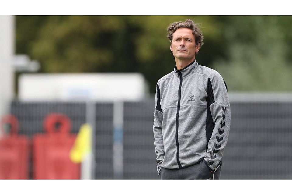 Trotz guter Leistung enttäuscht: Großaspachs Trainer Oliver Zapel. Foto: Images