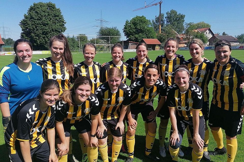 Die Frauen des SC Kirchasch sind aus der Kreisliga abgestiegen. Die Frauen des SC Kirchasch sind aus der Kreisliga abgestiegen.