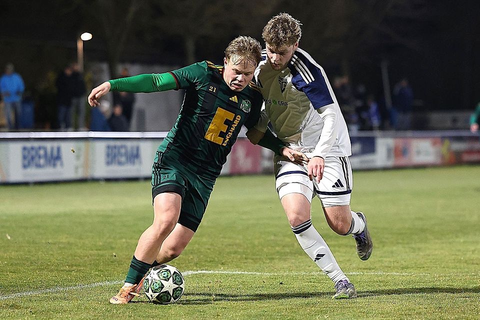 Auch der wiedergenesene Michael Janner (links) konnte in Schwabach nicht für die Trendwende der DJK Ammerthal sorgen.