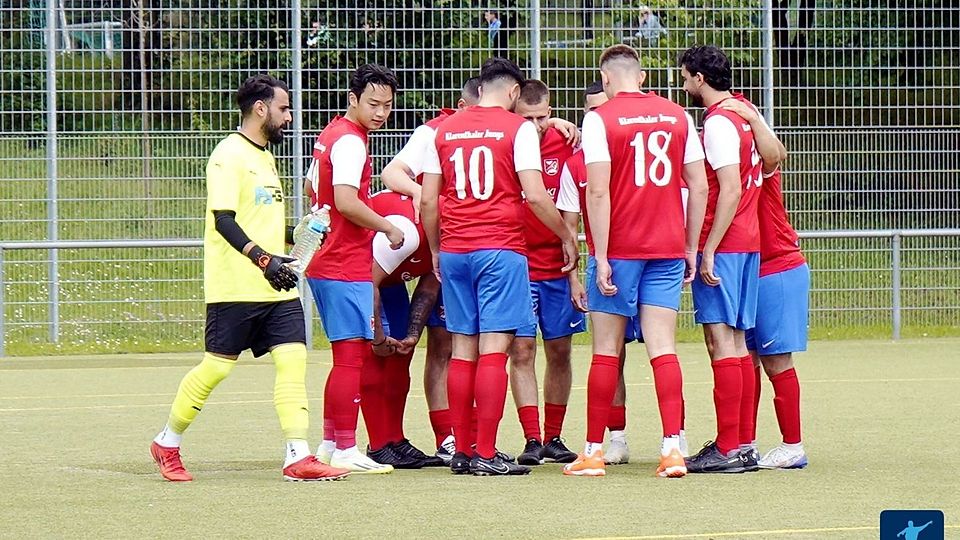 Aus dem Kader der Ersten Mannschaft des SC Klarenthal sind kaum noch Spieler übrig. Viele Spieler haben den Verein verlassen, bislang zwölf Spieler sind neu dazugekommen. Ob mit dem Umbruch eine sorgenfreiere Saison gelingt?