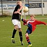 Dieses Mal hatte die körperlich unterlegene U11 der SpVgg SV Weiden das Spiel im Griff.F: Rosenau