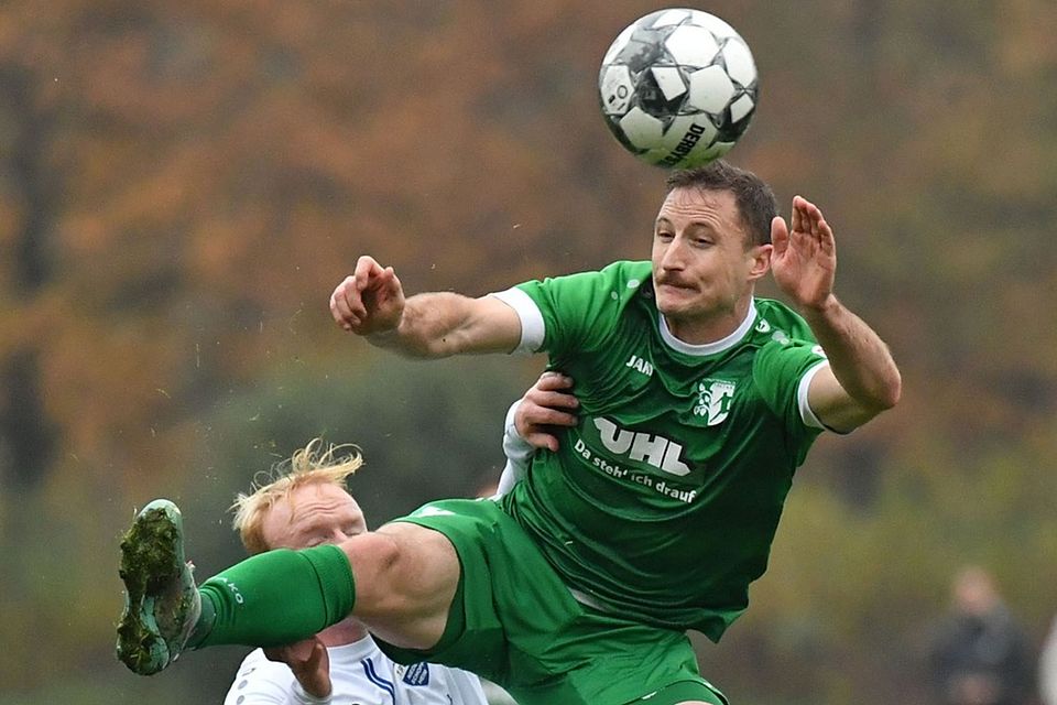 Dem spielenden Co-Trainer Simon Schulze kommt dank seiner Sprachkenntnisse künftig eine besondere Bedeutung zu. 