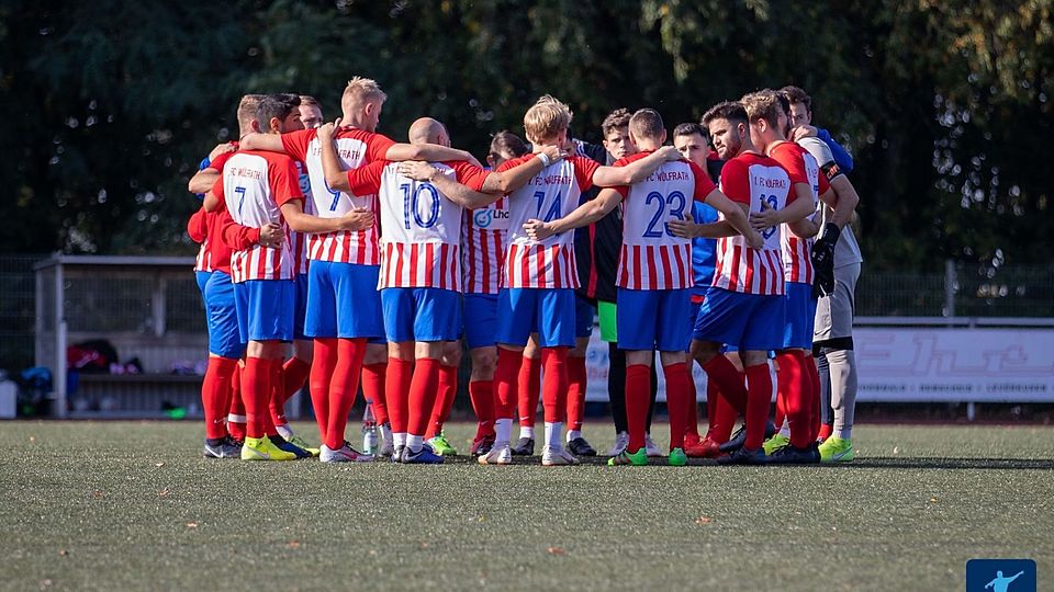 Ein Gruppenfoto aus der Bezirksliga - geht es dahin wieder für den 1. FC Wülfrath zurück? 