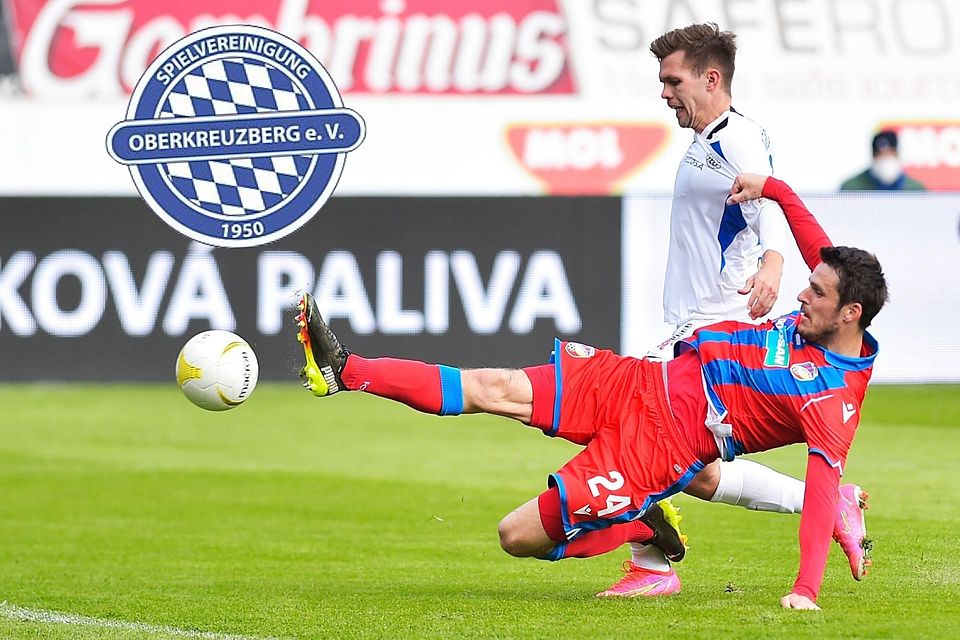 Jakub Necas (weißes Trikot) läuft ab sofort für die SpVgg Oberkreuzberg auf 