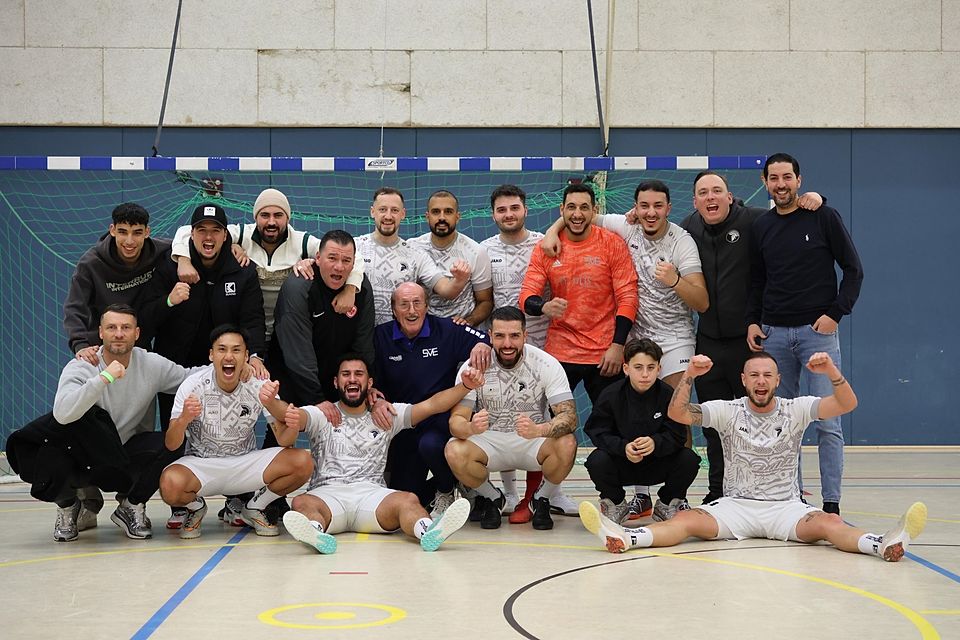 Schubkraft für das Schiri-Turnier und die Freiluft-Runde: Die Turnierchampions des SV Erbenheim.