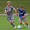 Der VfB Bretten (blau) darf am Freitagabend das Verbandsliga-Eröffnungsspiel gegen GU-Türk. SV Pforzheim bestreiten.